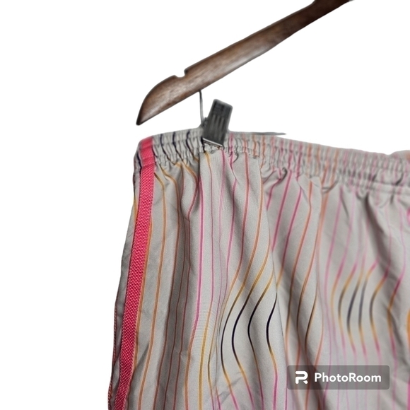 Adidas multicolor stripes sporty shorts - Picture 5 of 9